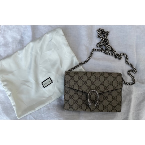 Gucci Chain Wallet - Picture 5 of 13